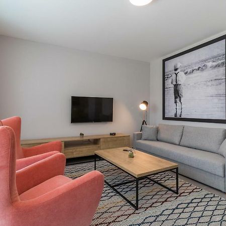 Luxury Apartments Magali 3 로비니 외부 사진