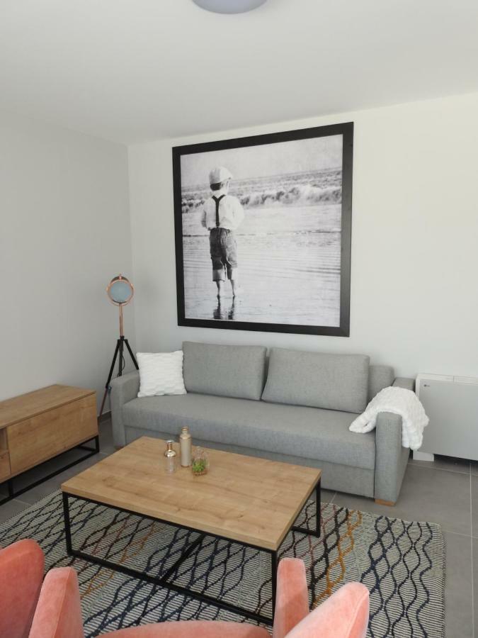 Luxury Apartments Magali 3 로비니 외부 사진
