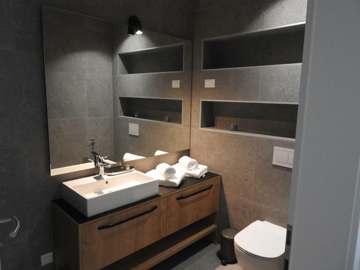 Luxury Apartments Magali 3 로비니 외부 사진
